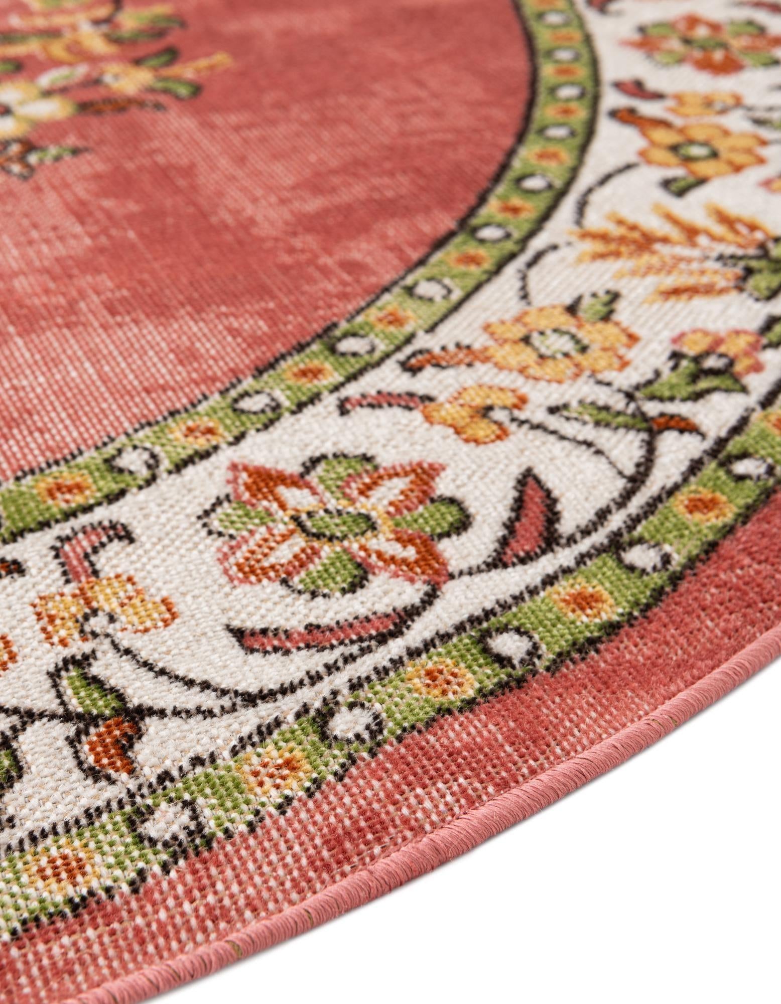 5' 3 x 5' 3 Lucerne Round Rug