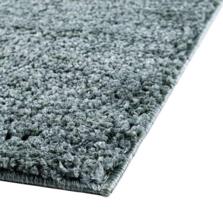 Detail image of 4' x 6' Jill Zarin Shaggy Chic Rug