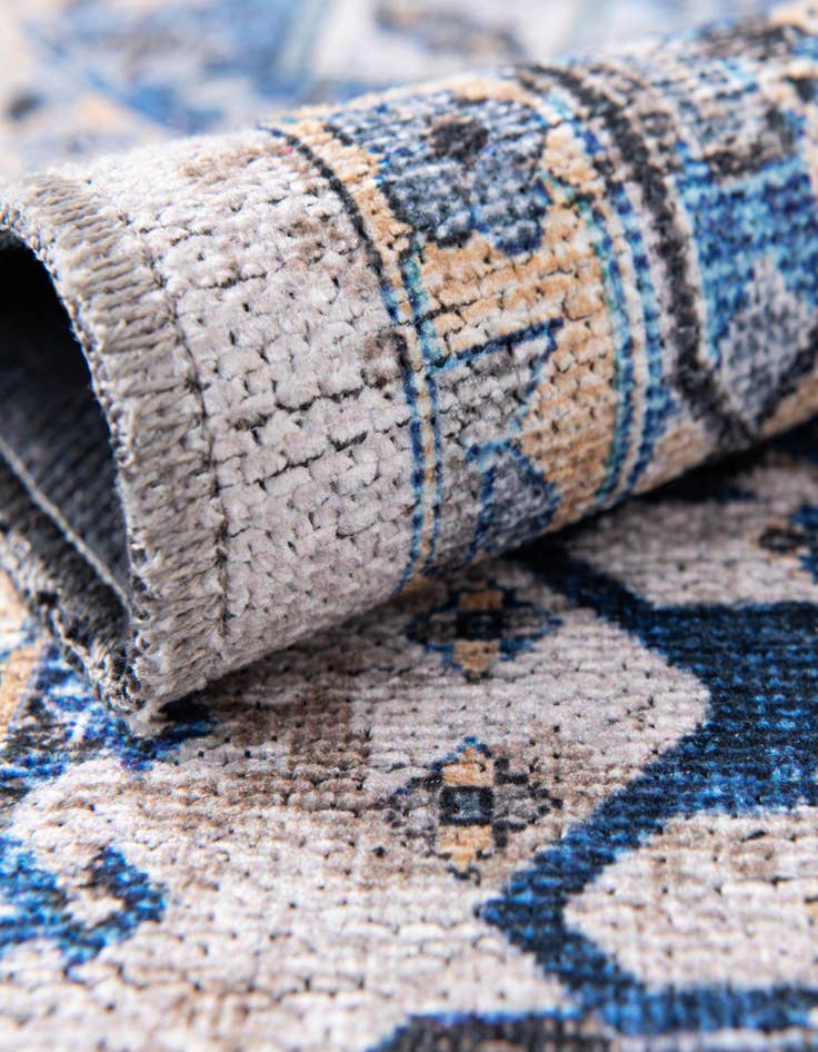 Detail image of 5' x 8' Washable Yara Rug