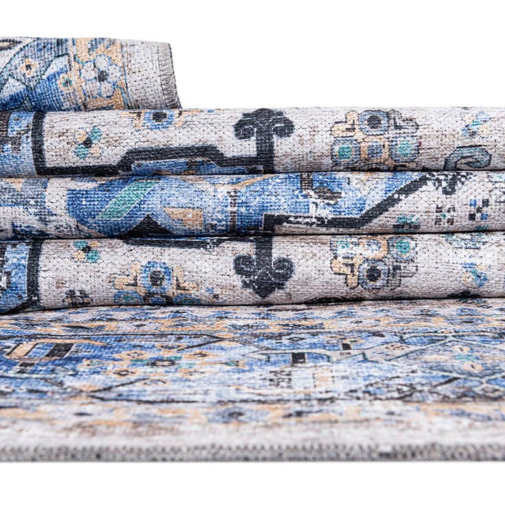 Detail image of 5' x 5' Washable Yara Square Rug