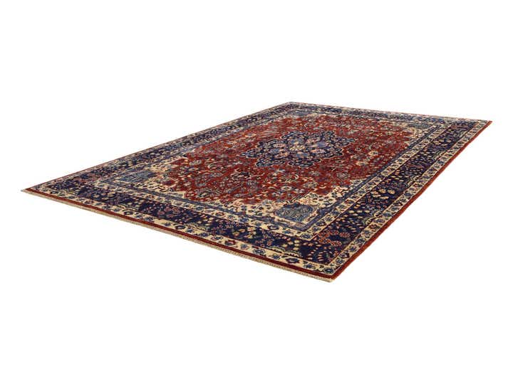 6' 9 x 9' 11 Hand Knotted Heriz Rug