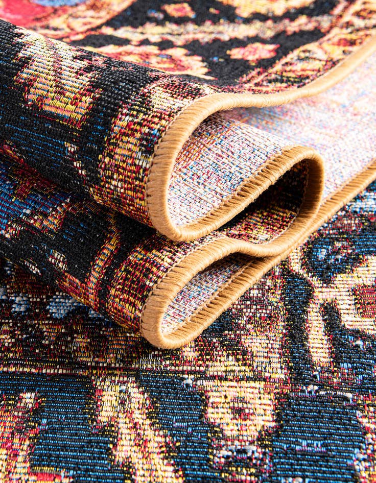 Detail image of 2' x 6'  Washable Traditional Indoor / Outdoor Runner Rug