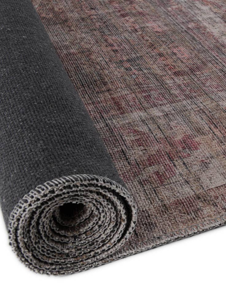 Detail image of 2' x 8' Washable Nostalgia Runner Rug