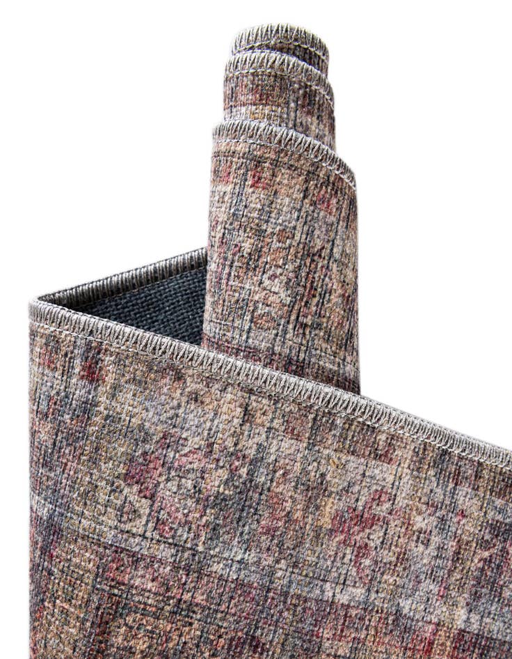 Detail image of 2' x 6' Nostalgia Runner Rug