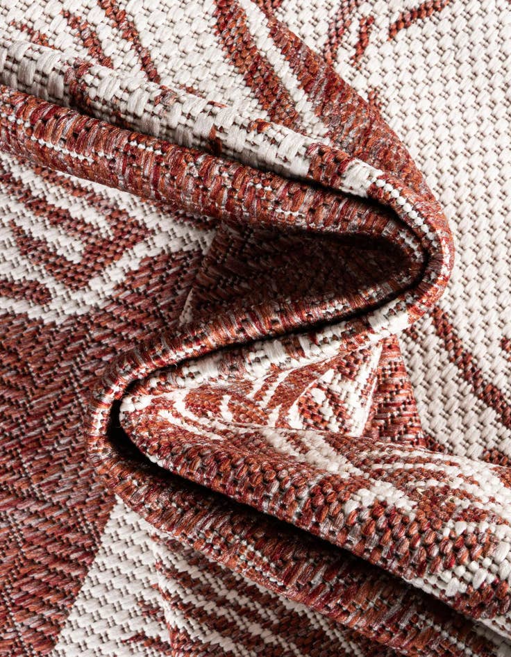 Detail image of 7' 10 x 10' Easy-Clean Coastal Indoor / Outdoor Rug