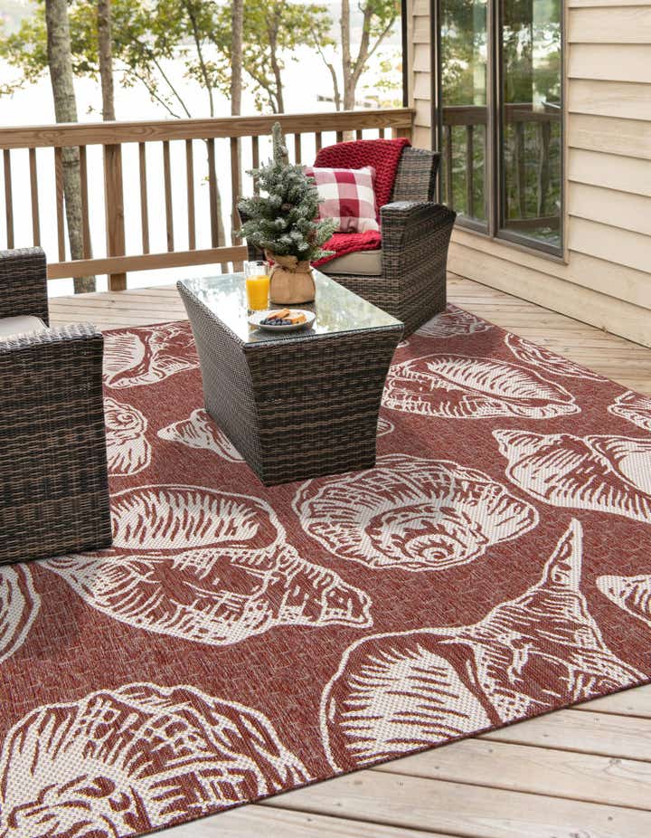 7' 10 x 7' 10 Easy-Clean Coastal Indoor / Outdoor Square Rug