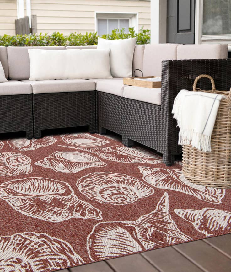 Detail image of 7' 10 x 7' 10 Easy-Clean Coastal Indoor / Outdoor Square Rug