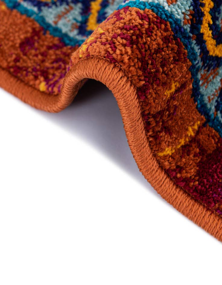 Detail image of 2' 7 x 12' Calypso Runner Rug