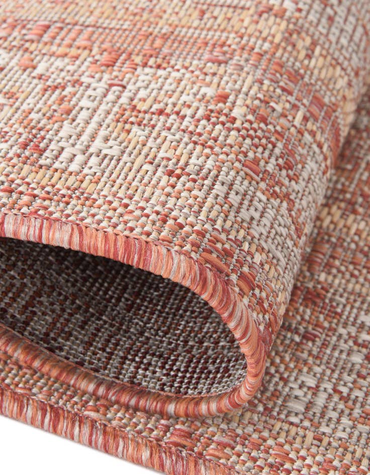 Detail image of 5' 3 x 5' 3  Washable Traditional Indoor / Outdoor Octagon Rug