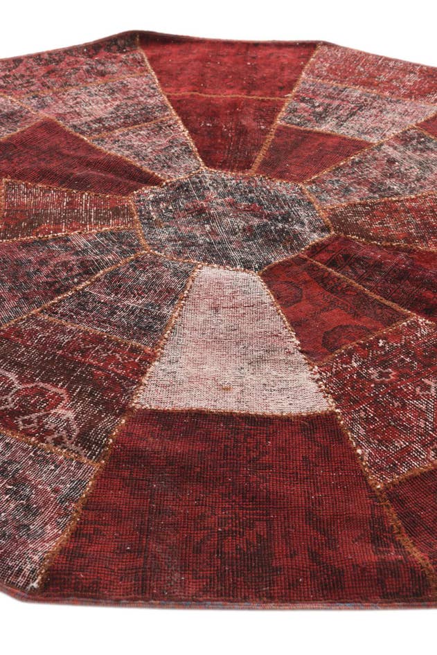 Detail image of 6' 10 x 6' 10 Hand Woven Ultra Vintage Wool Octagon Rug