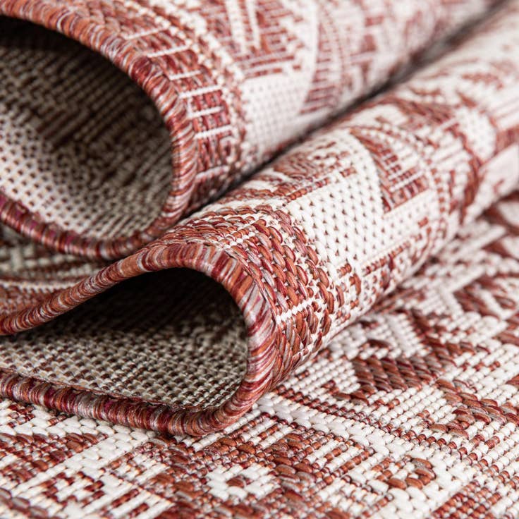 Detail image of 3' x 5' 3 Easy-Clean Aztec Indoor / Outdoor Oval Rug