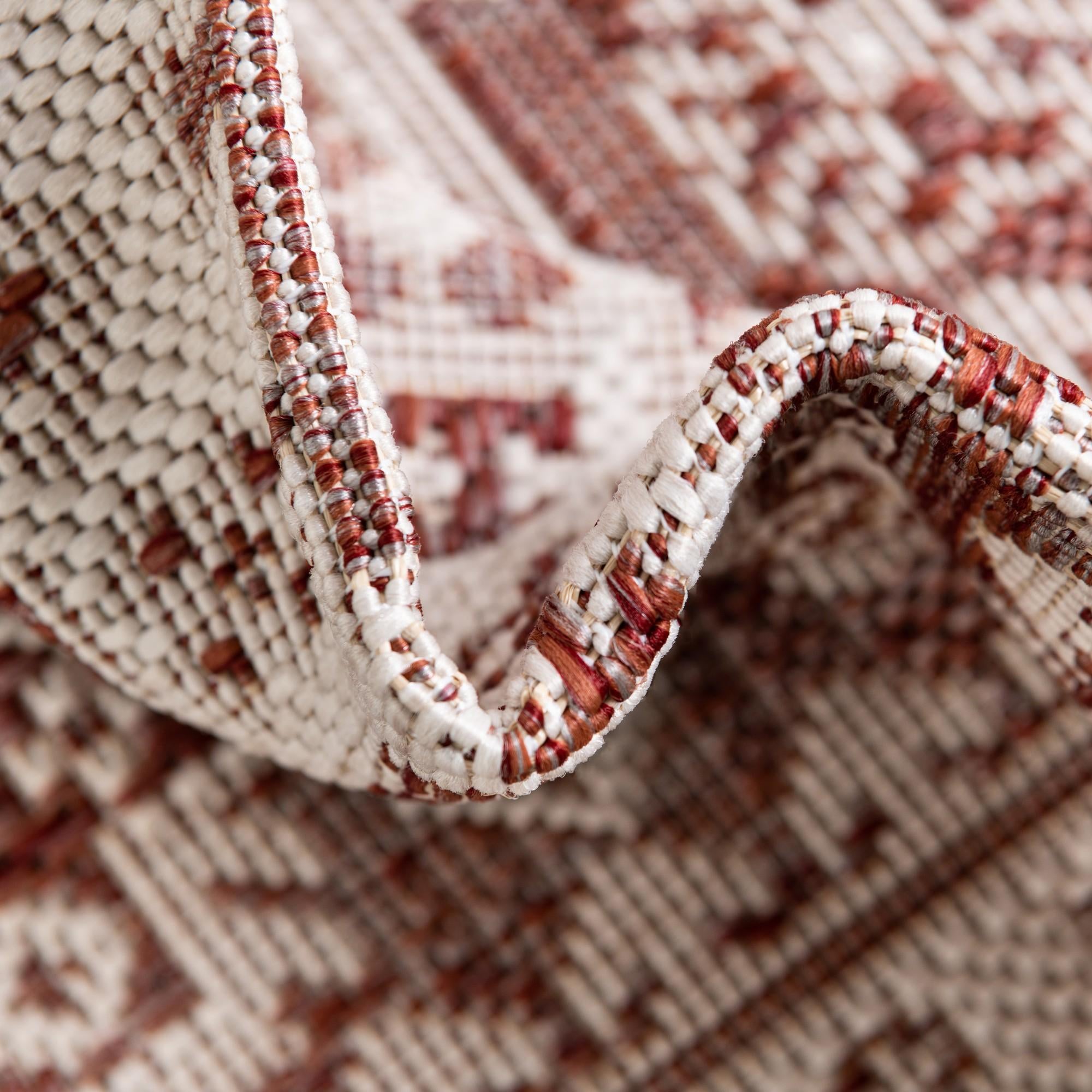 3' x 5' 3 Easy-Clean Aztec Indoor / Outdoor Oval Rug