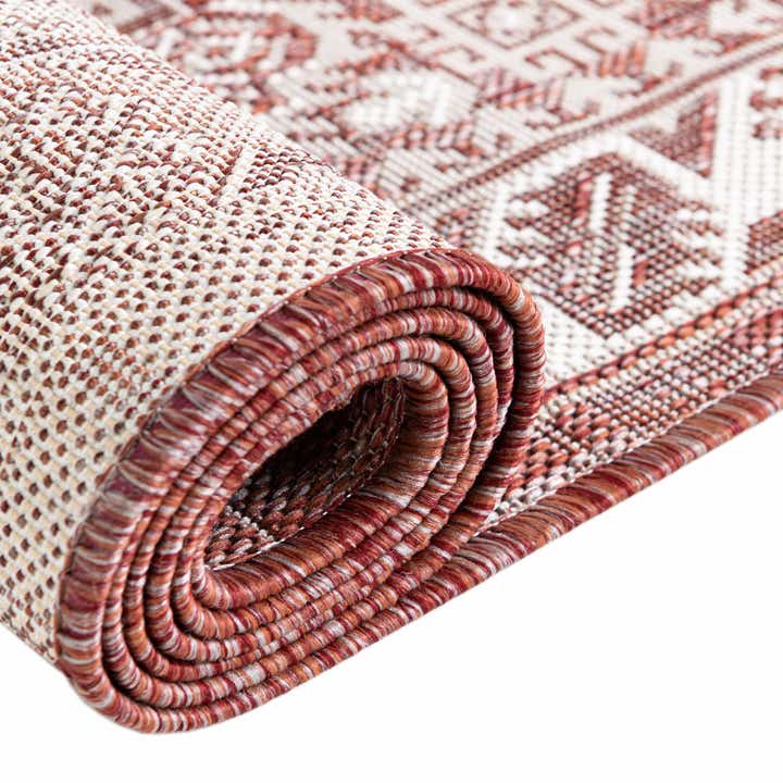 7' 10 x 10' Easy-Clean Aztec Indoor / Outdoor Oval Rug