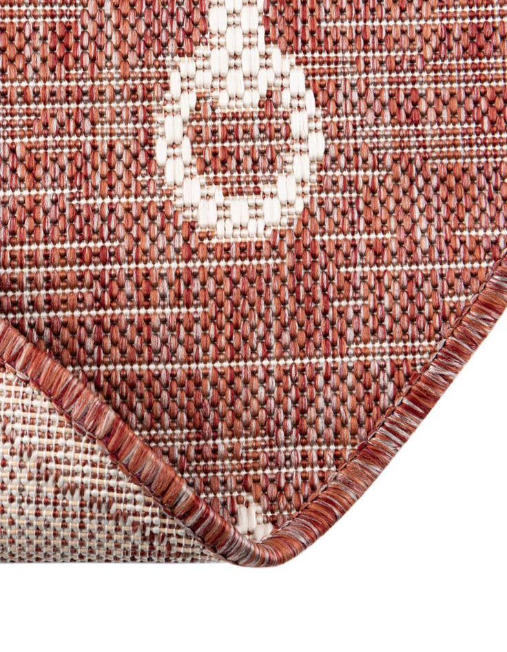 Detail image of 7' 10 x 10' Easy-Clean Coastal Indoor / Outdoor Oval Rug