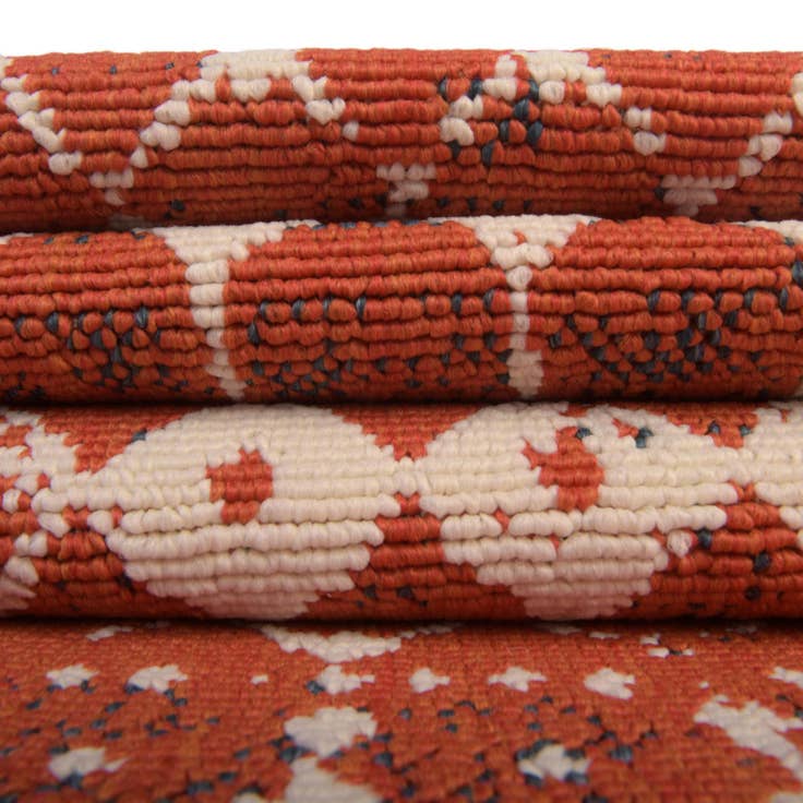 Detail image of 5' 3 x 8' Easy-Clean Trellis Indoor / Outdoor Oval Rug
