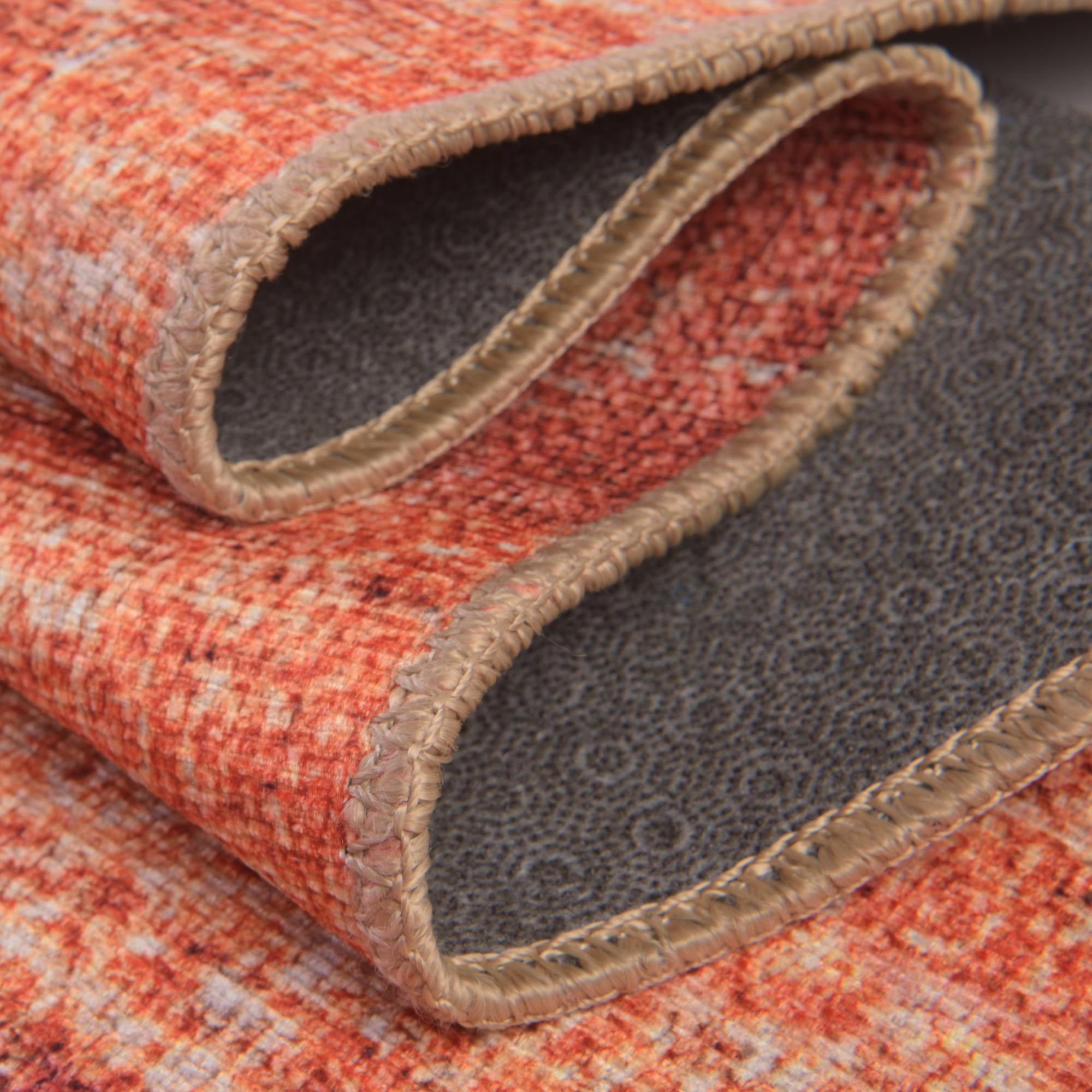2' x 3' Washable Timeless Oval Rug