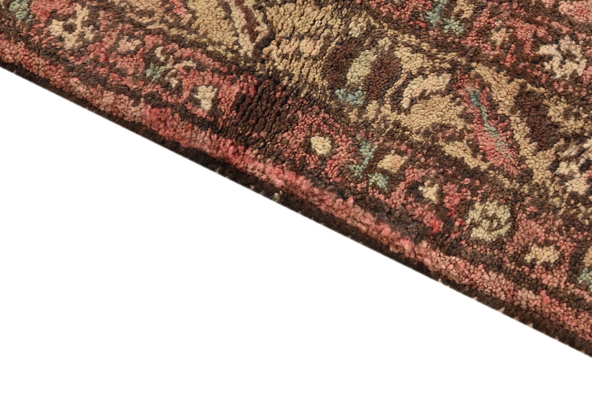 3' 9 x 5' 10 Hand Knotted Persian Wool Rug