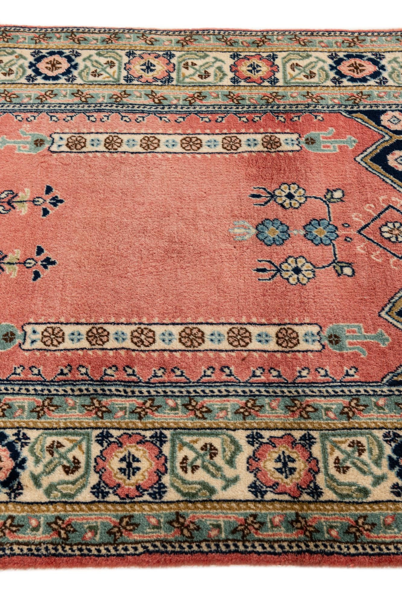 2' 10 x 4' 6 Hand Knotted Anatolian Wool Rug