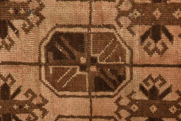 2' 9 x 4' 8 Hand Knotted Balouch Persian Wool Rug