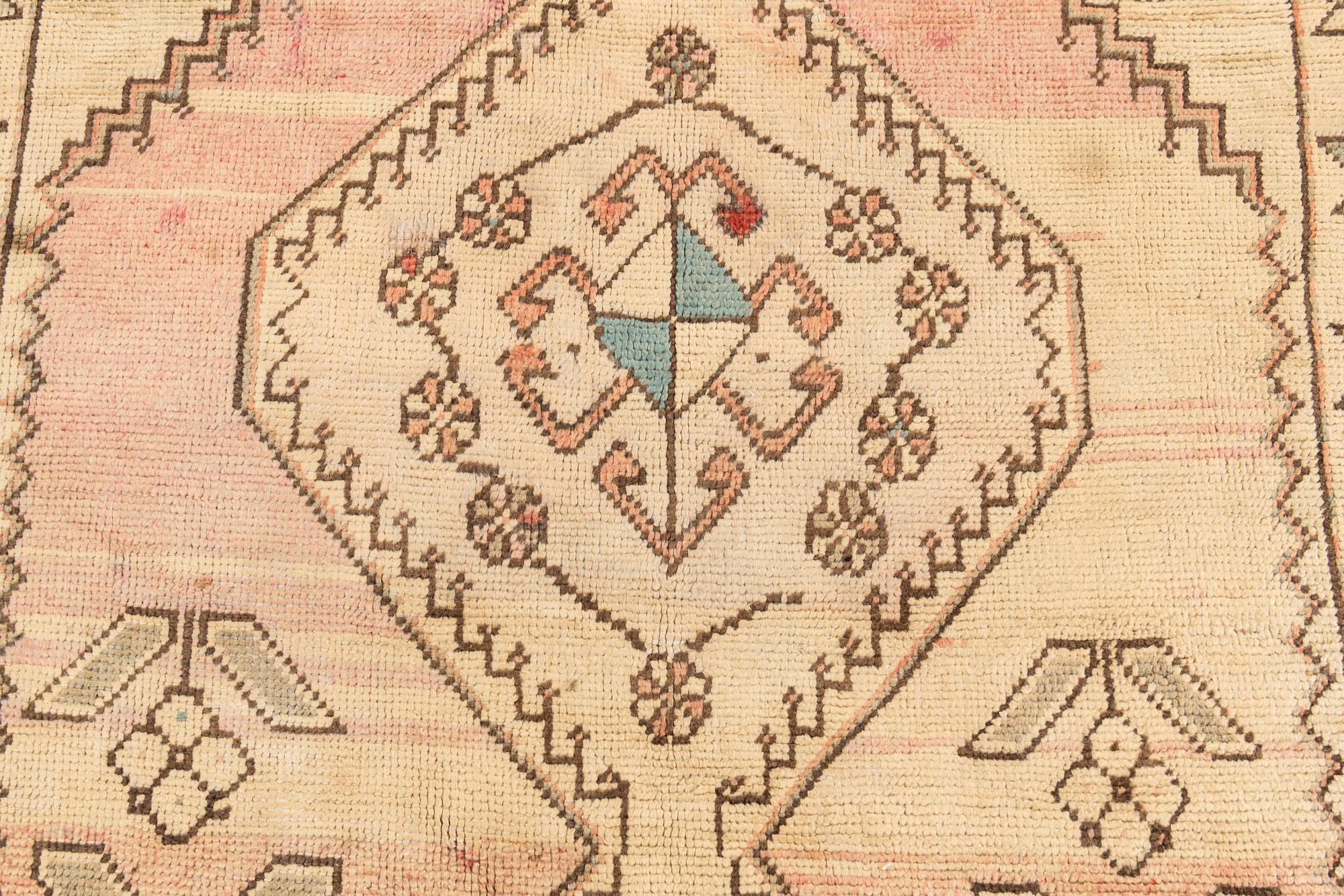 4' 2 x 6' 7 Hand Knotted Balouch Wool Rug