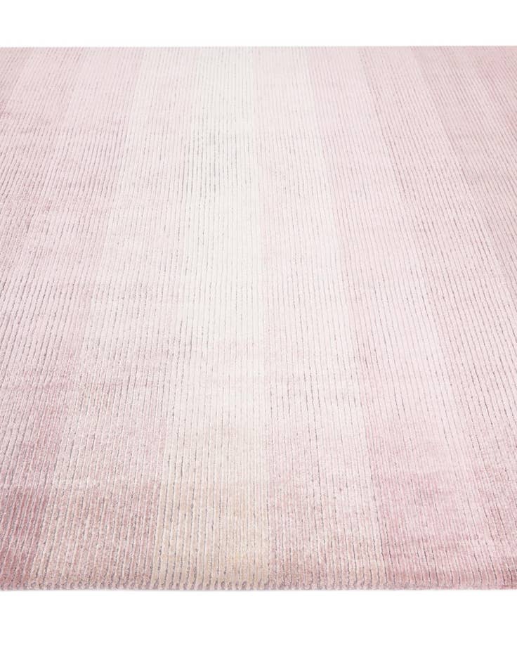 Detail image of 6' 6 x 10' Hand Knotted Darya Wool Rug