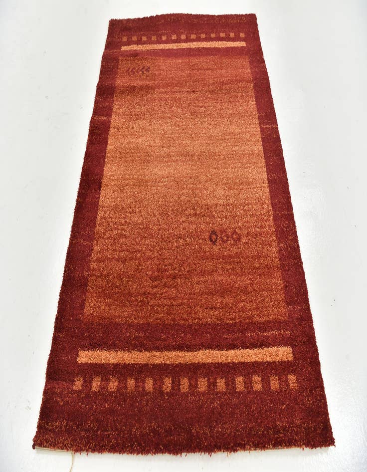 Detail image of 4' x 5' 8 Frieze Rug