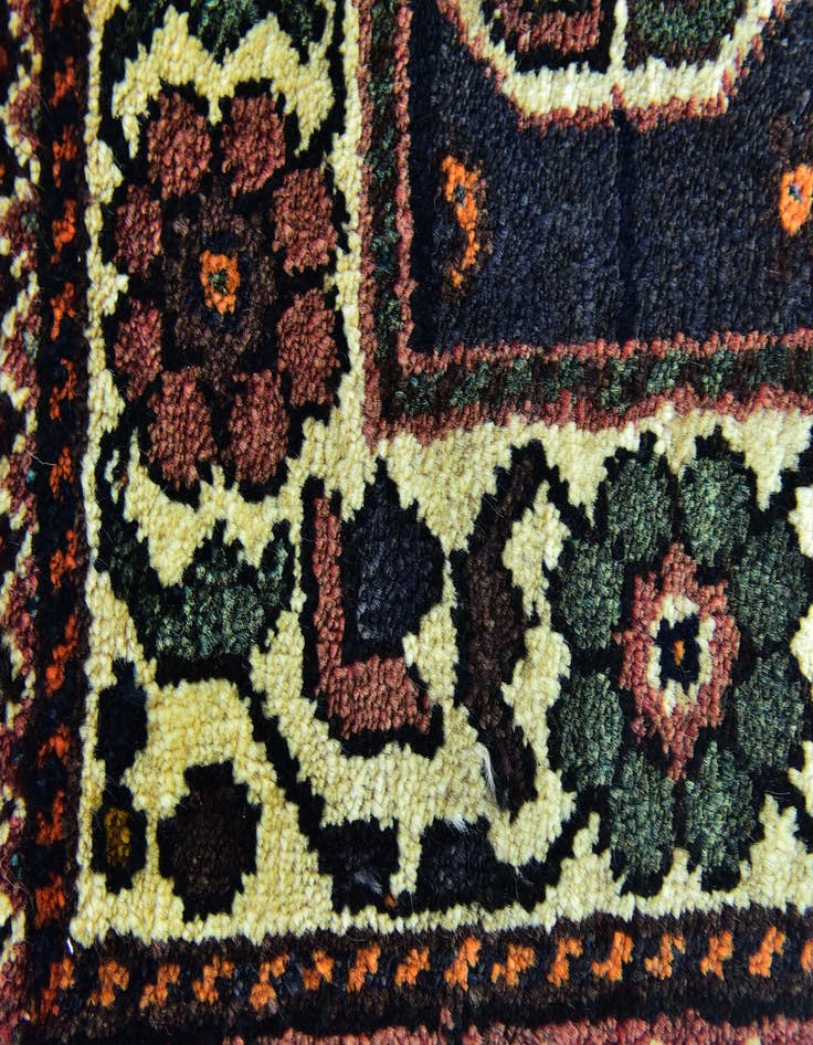 Detail image of 3' 8 x 5' 2 Hand Knotted Ghashghaei Persian Wool Rug