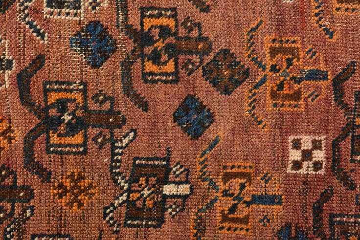 Detail image of 4' 4 x 7' 2 Hand Knotted Ghashghaei Persian Wool Rug
