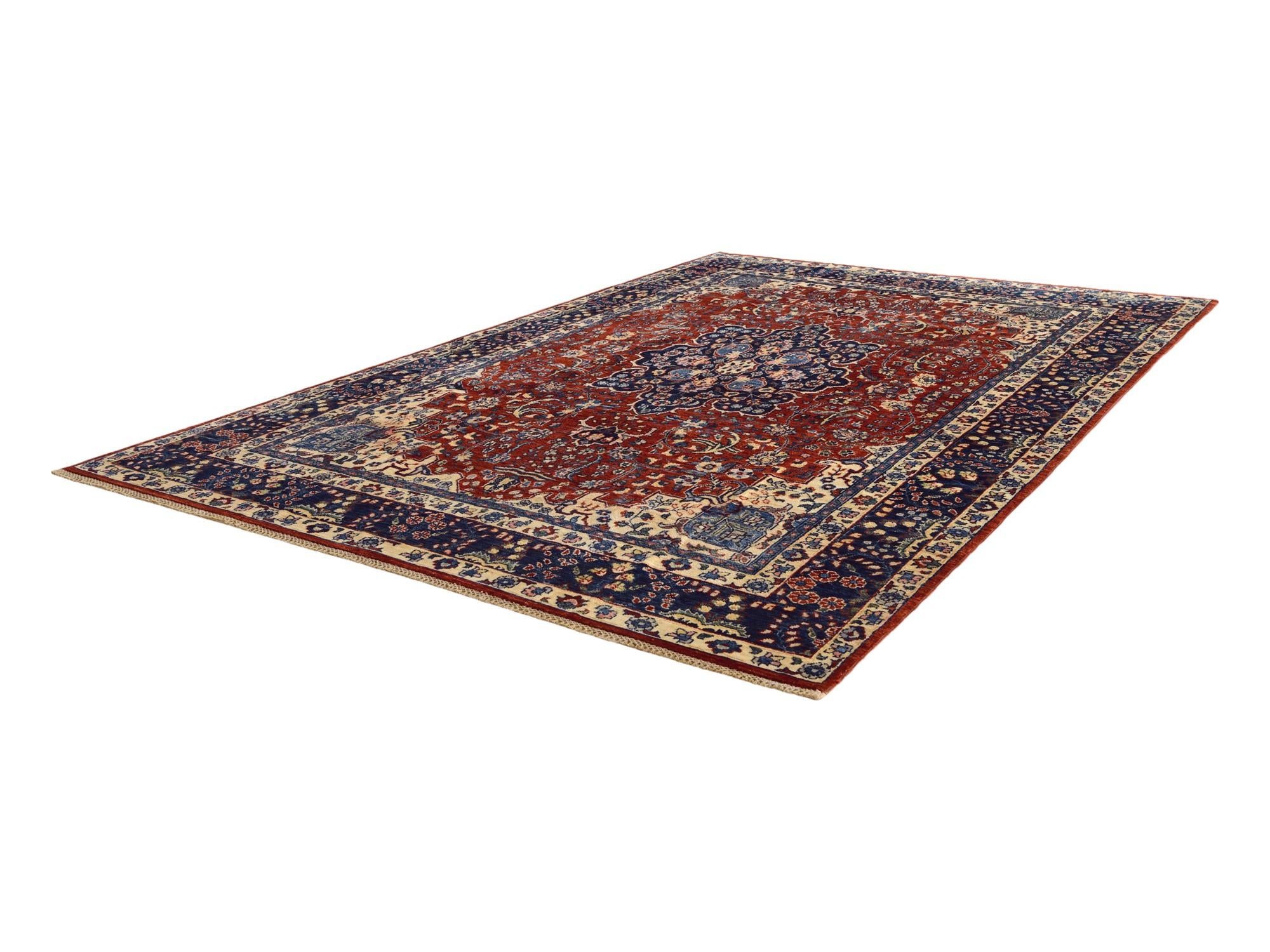 6' 9 x 9' 11 Hand Knotted Heriz Rug