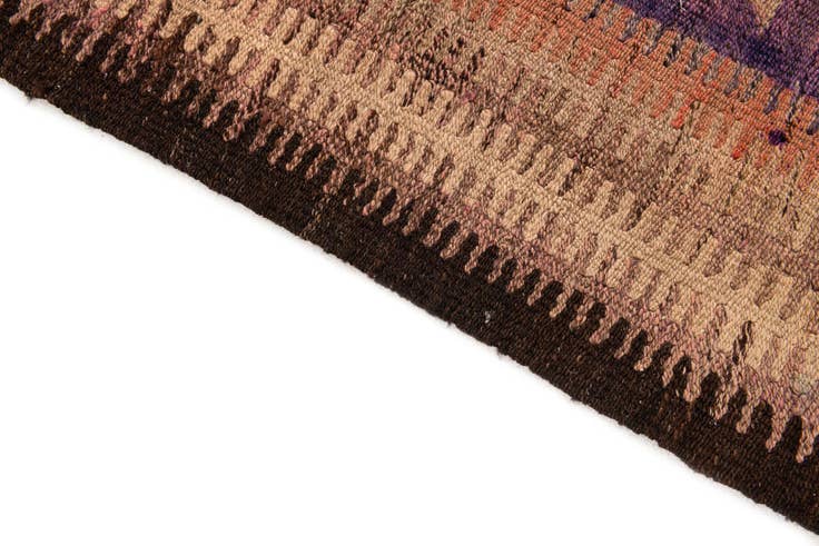 Detail image of 4' 7 x 8' 5 Hand Woven Kilim Fars Wool Rug
