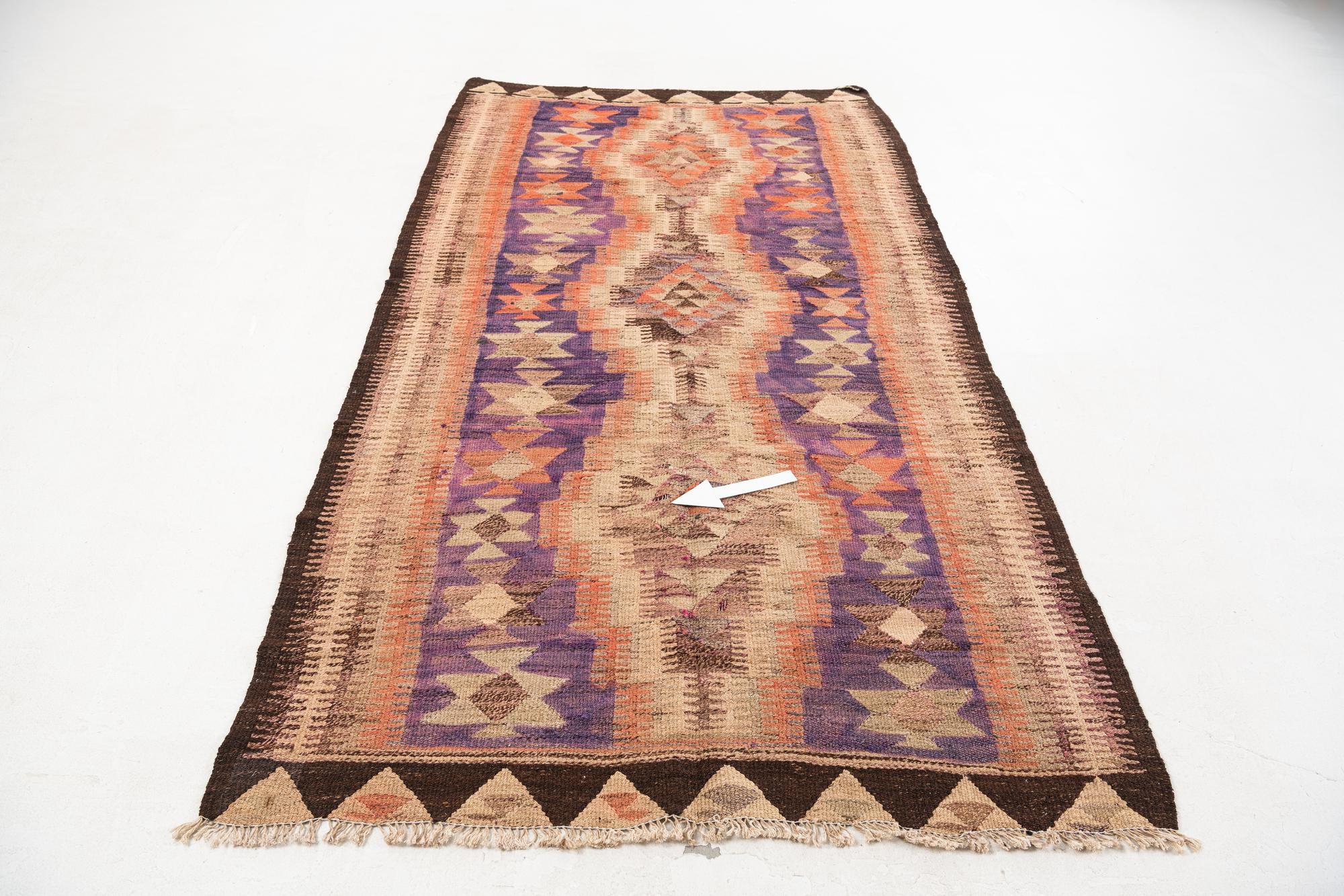 4' 7 x 8' 5 Hand Woven Kilim Fars Wool Rug