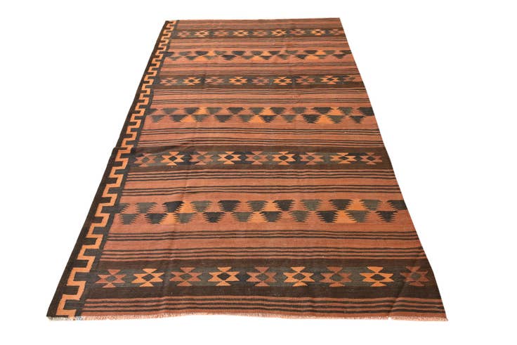 Detail image of 4' 5 x 8' 5 Hand Woven Kilim Fars Wool Rug
