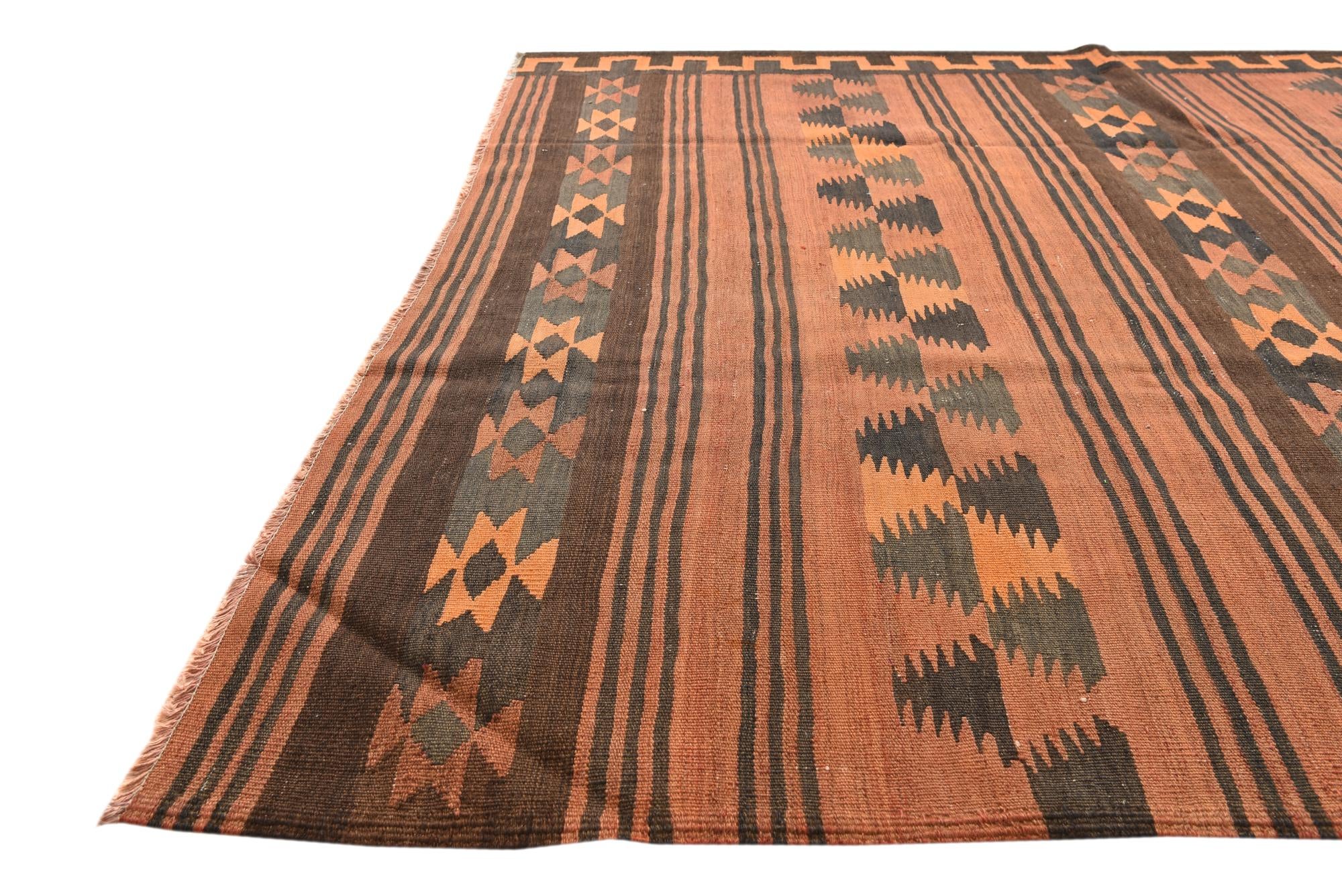 4' 5 x 8' 5 Hand Woven Kilim Fars Wool Rug