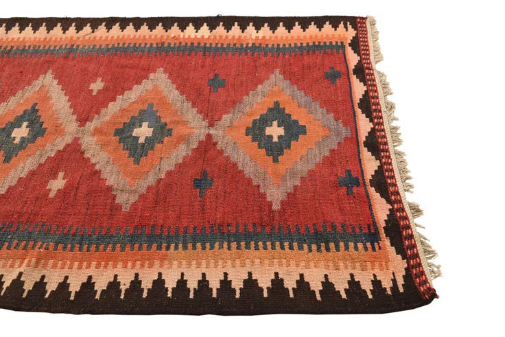 Detail image of 4' 4 x 6' 6 Hand Woven Kilim Fars Wool Rug