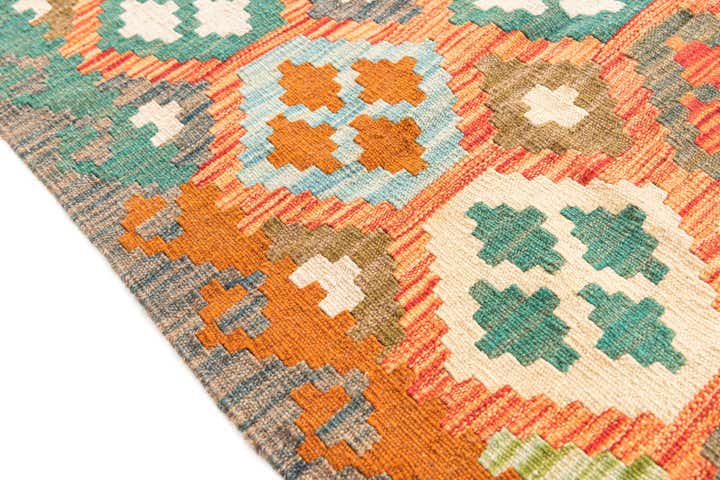 5' x 6' 5 Hand Woven Kilim Maymana Wool Rug