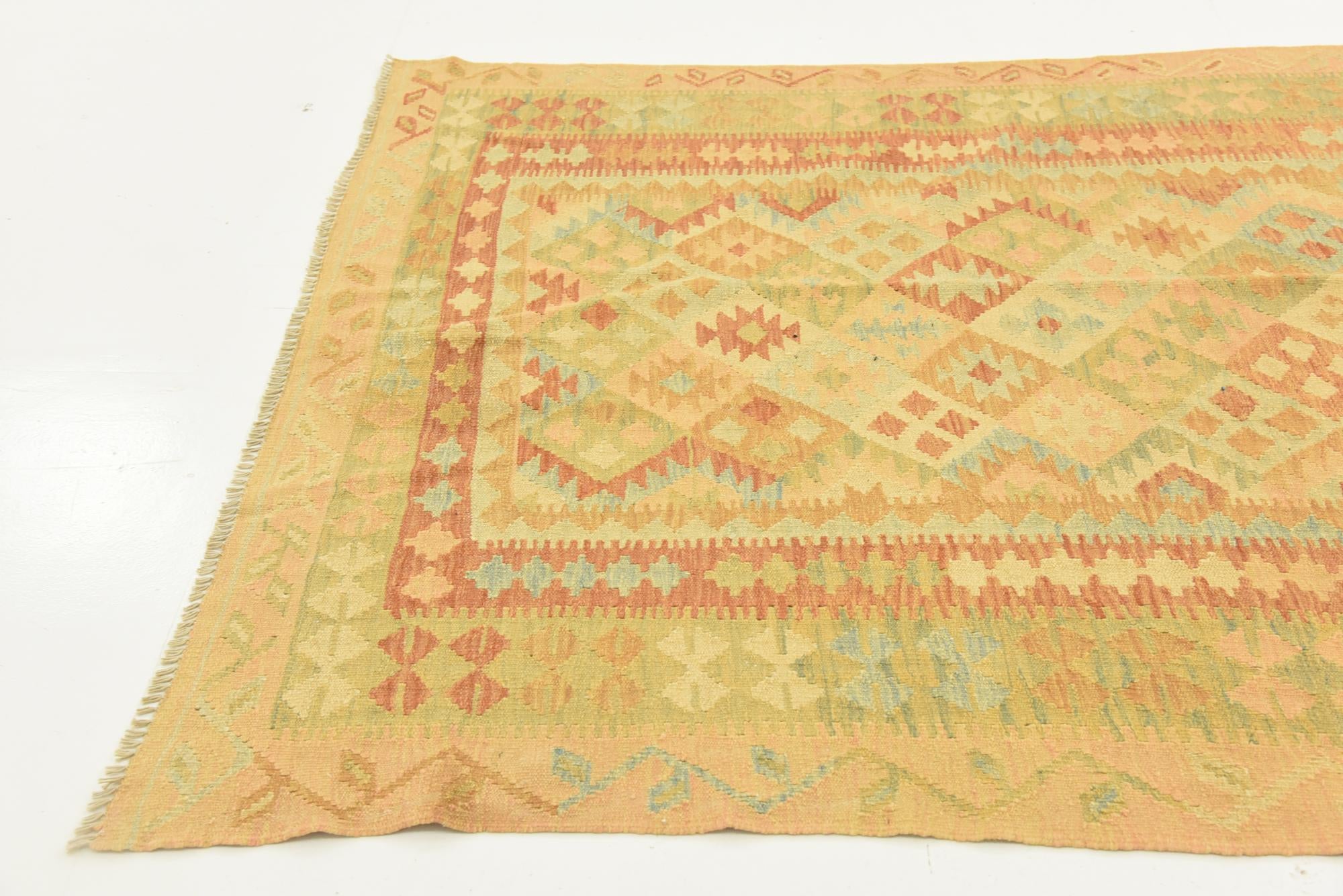 4' 9 x 6' 7 Hand Woven Kilim Waziri Wool Rug