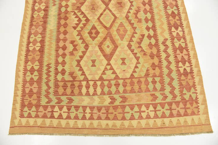 Detail image of 4' 11 x 6' 7 Hand Woven Kilim Waziri Wool Rug