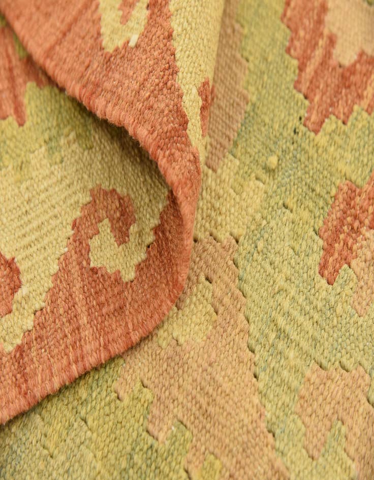 Detail image of 3' 9 x 6'  Hand Woven Kilim Waziri Wool Rug