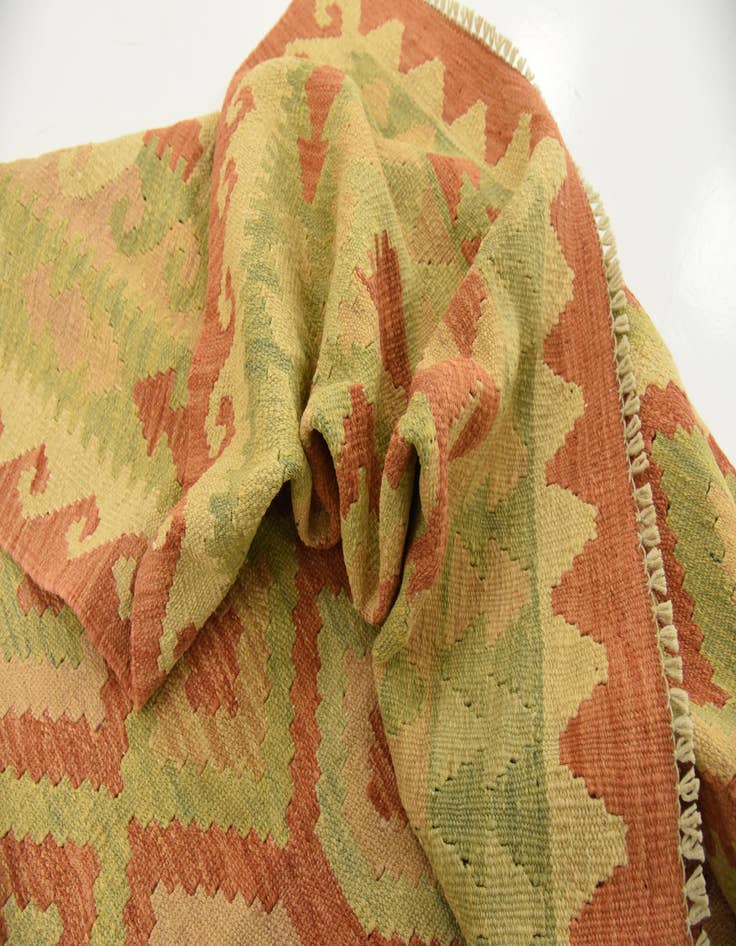 Detail image of 3' 9 x 6'  Hand Woven Kilim Waziri Wool Rug