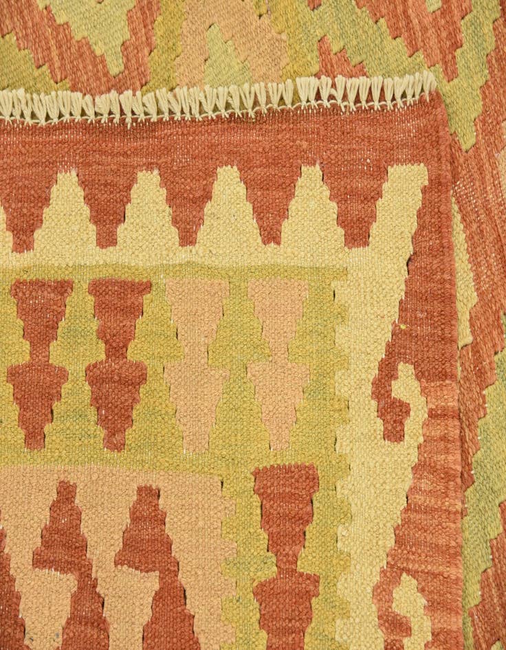 Detail image of 3' 9 x 6'  Hand Woven Kilim Waziri Wool Rug