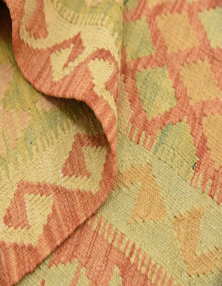 Detail image of 4' 1 x 6' 3  Hand Woven Kilim Waziri Wool Rug