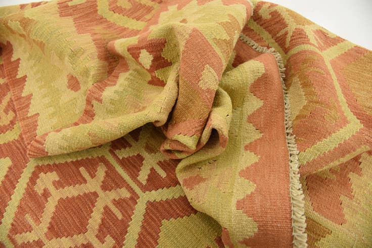 Detail image of 3' 9 x 5' 9 Hand Woven Kilim Waziri Wool Rug