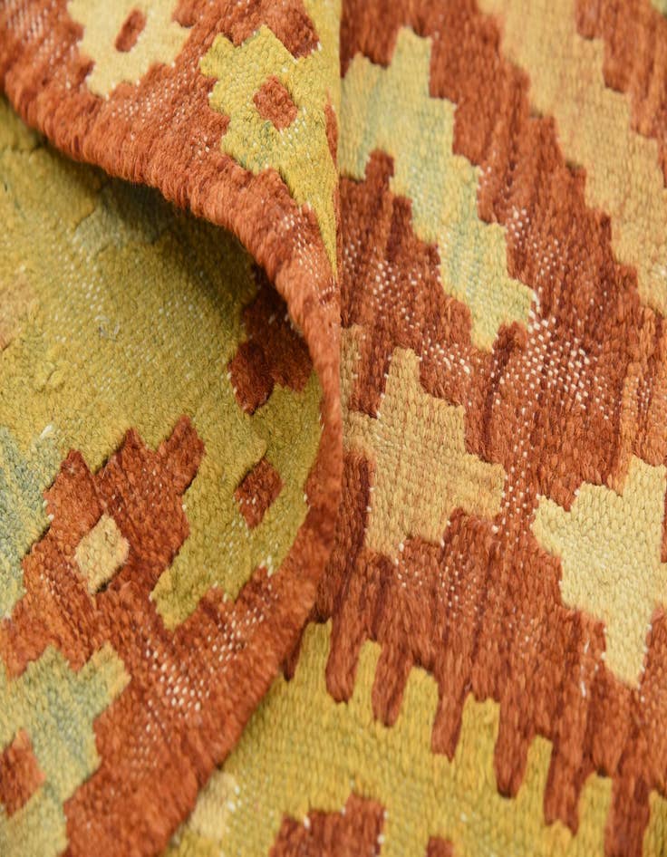 Detail image of 3' 10 x 5' 8  Hand Woven Kilim Waziri Wool Rug