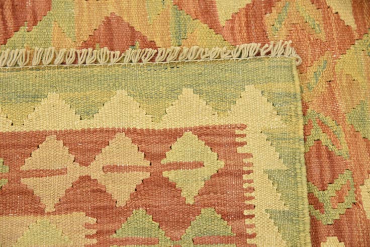 Detail image of 3' 7 x 5' 11 Hand Woven Kilim Waziri Wool Rug