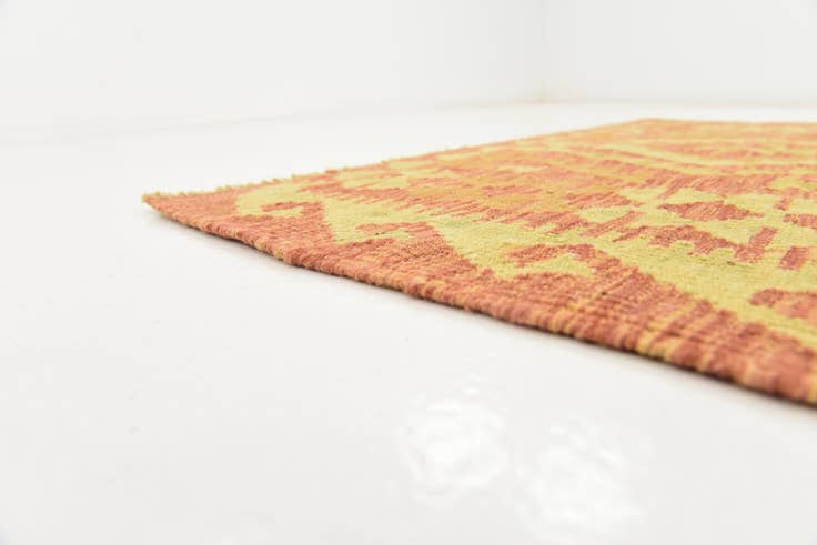 Detail image of 3' 4 x 4' 10 Hand Woven Kilim Waziri Wool Rug