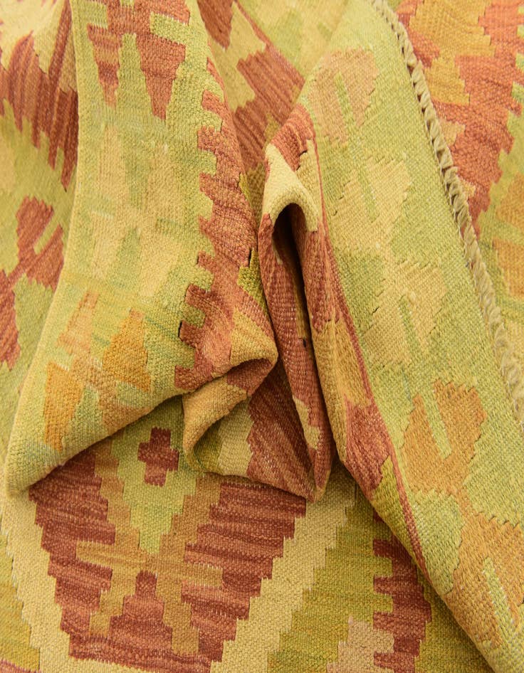 Detail image of 3' 3 x 5'  Hand Woven Kilim Waziri Wool Rug