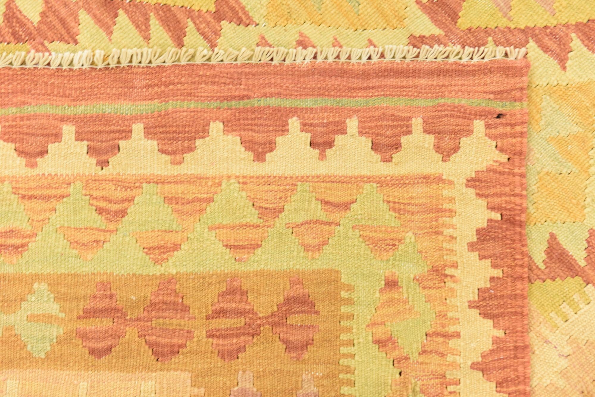 4' 10 x 6' 8 Hand Woven Kilim Waziri Wool Rug