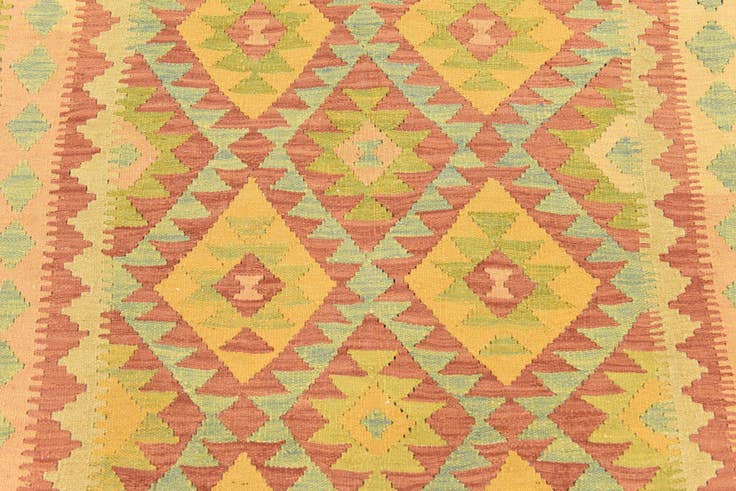 Detail image of 5' x 6' 7 Hand Woven Kilim Waziri Wool Rug