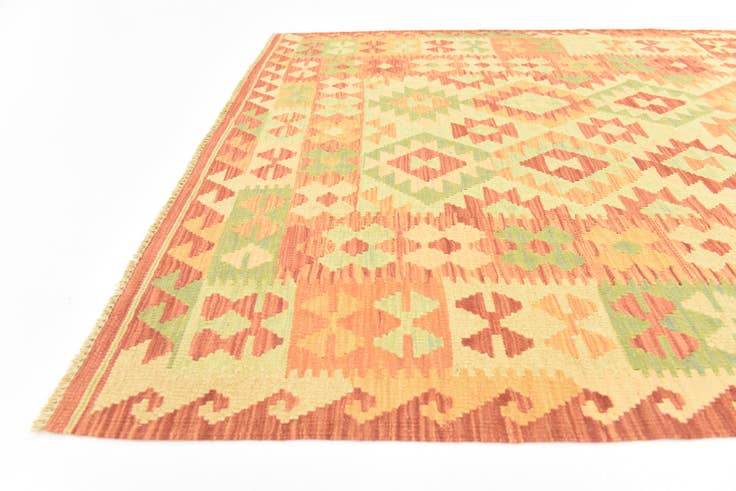Detail image of 4' x 5' 9 Hand Woven Kilim Waziri Wool Rug