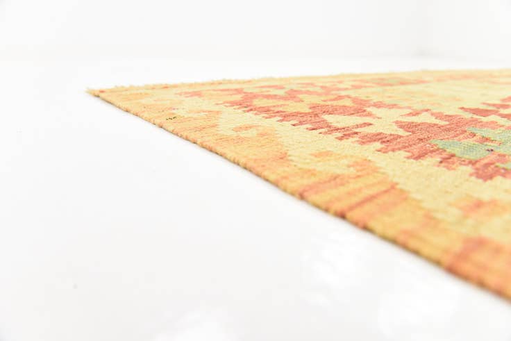Detail image of 4' 8 x 6' 9 Hand Woven Kilim Waziri Wool Rug